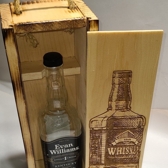 Handcrafted in Maine Whiskey Bottle Holder